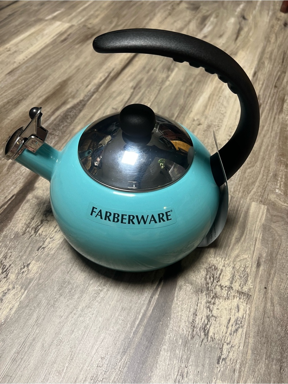Farberware Luna 2.5 Qt Aqua Whistling Tea Kettle NWT Stovetop Enamel Pot